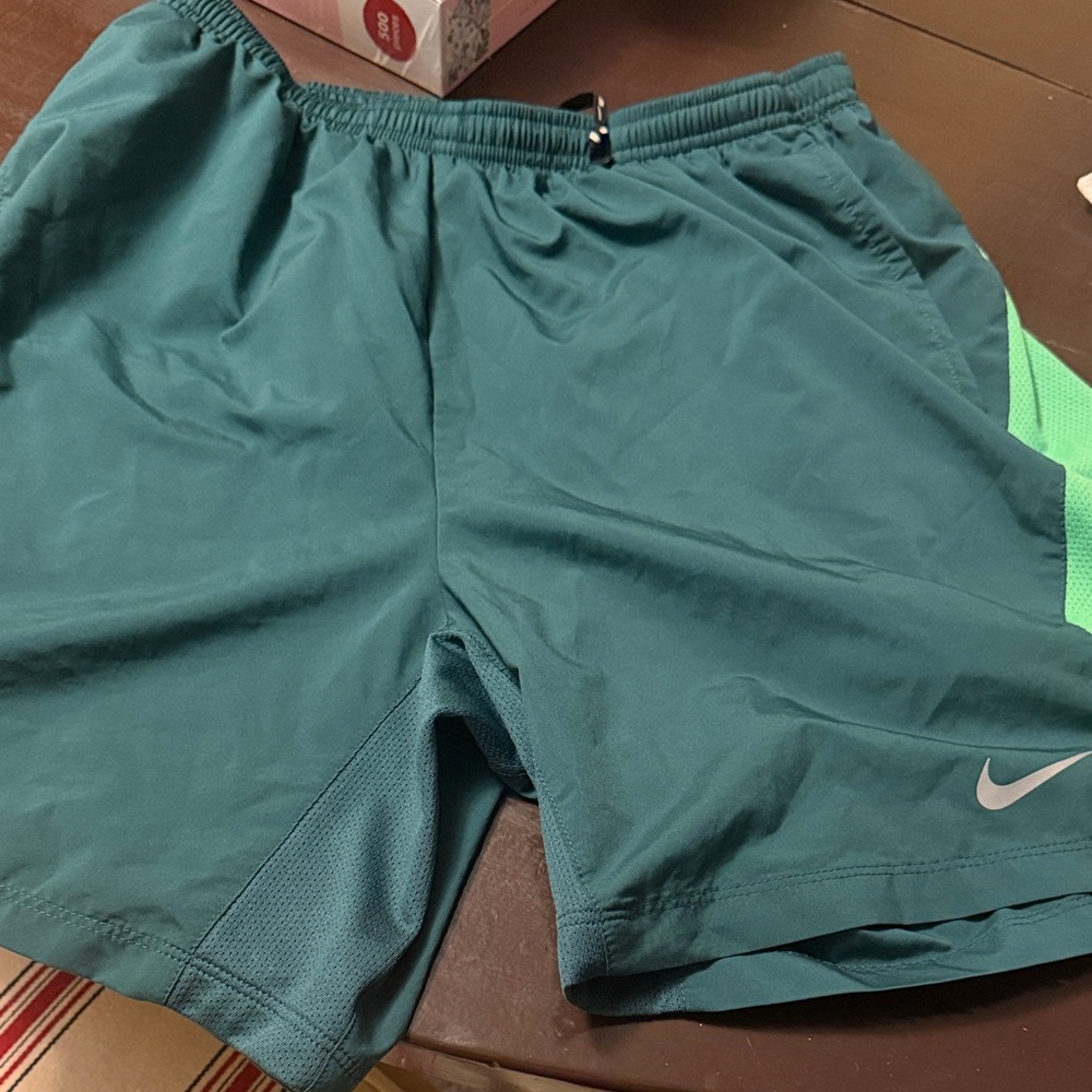 Nike Men's green and Lime Athletic Shorts